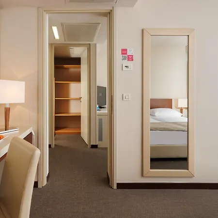 Albatros Plava Laguna 4*
