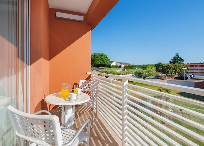 Albatros Plava Laguna Hotel 4*