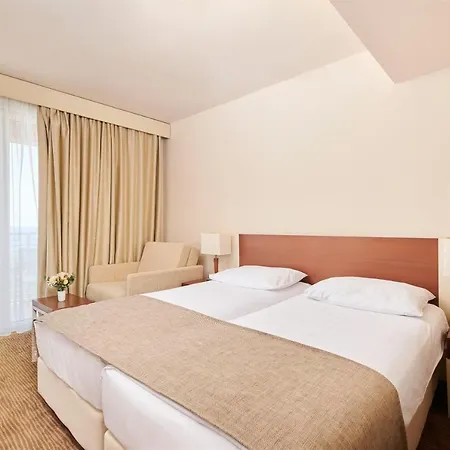 Albatros Plava Laguna 4*