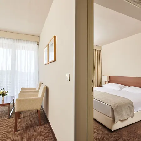 Albatros Plava Laguna