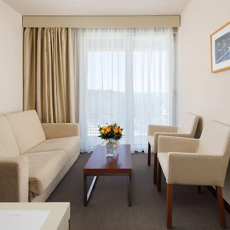 Albatros Plava Laguna Hotel 4*