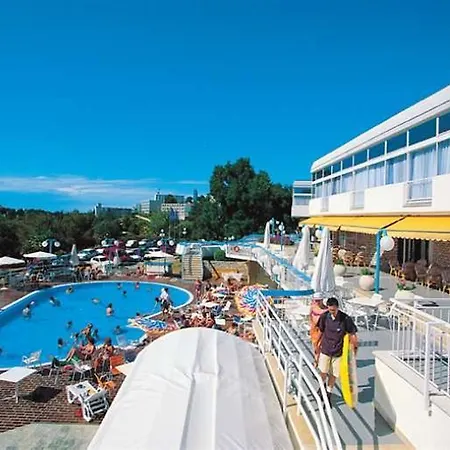 Albatros Plava Laguna 4* 포레치