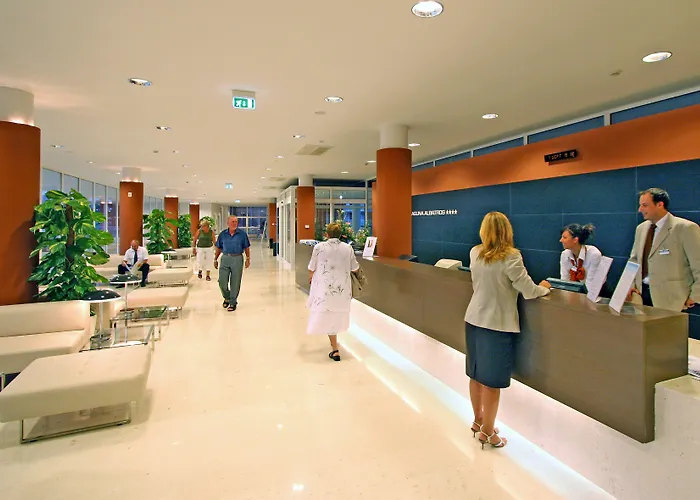 Albatros Plava Laguna Hotel 4*