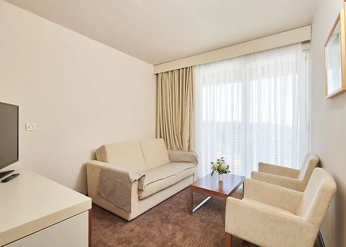 Hotel Albatros Plava Laguna 4*