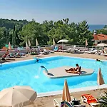 Albatros Plava Laguna 호텔 4*