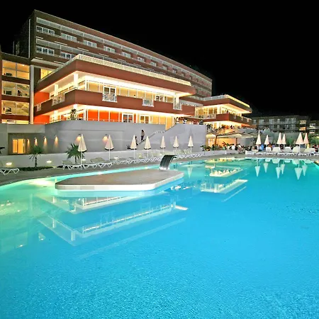 Albatros Plava Laguna ホテル 4*